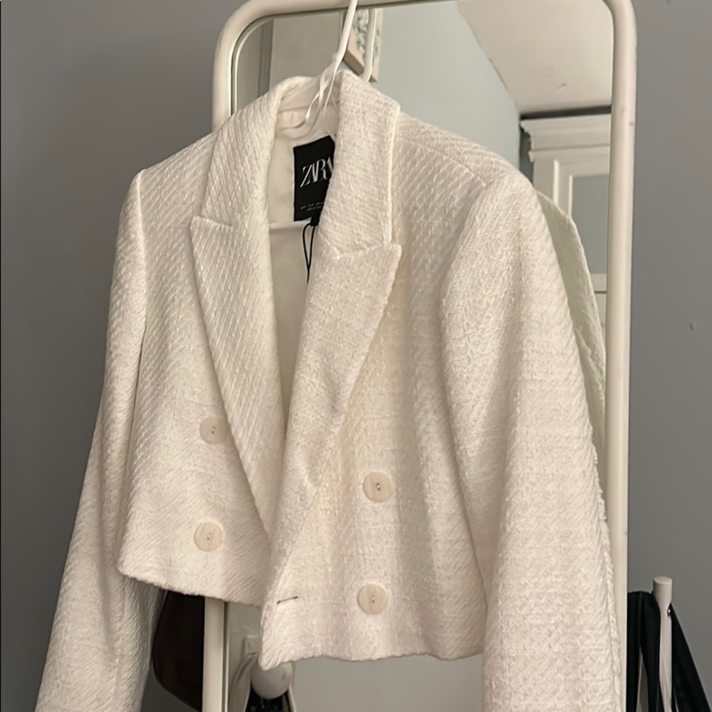 Zara cropped white blazer